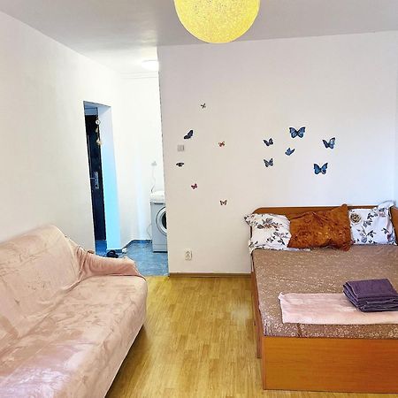 Crisand Home Bukarest Exteriör bild